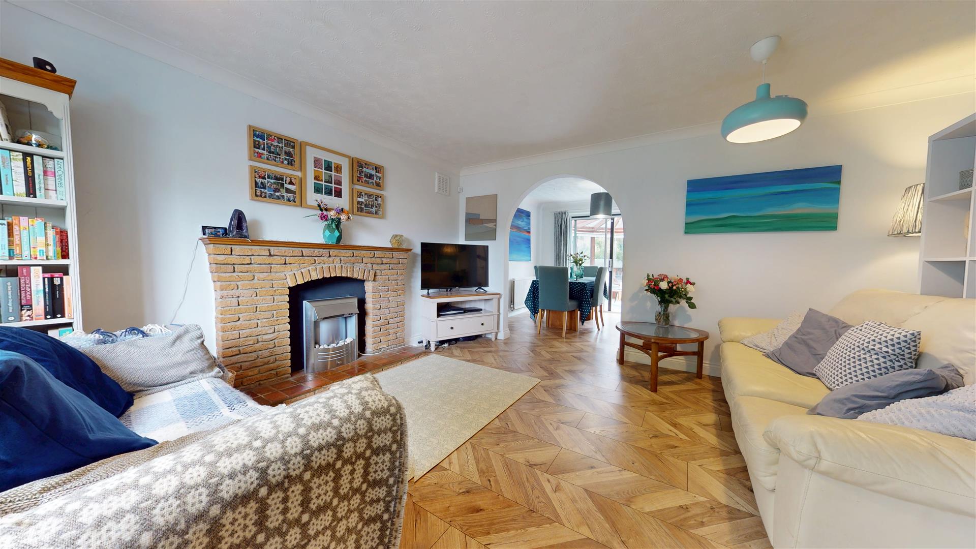 3 bed property in Stokenchurch Place, Milton Keynes